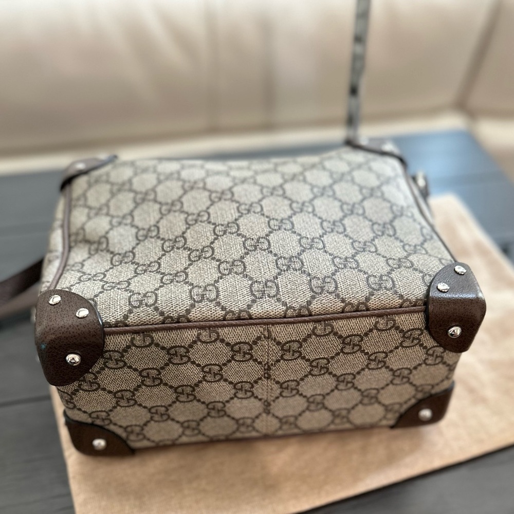 AUTHENTIC Gucci GG Supreme Tote Shoulder Bag - Picture 10 of 13